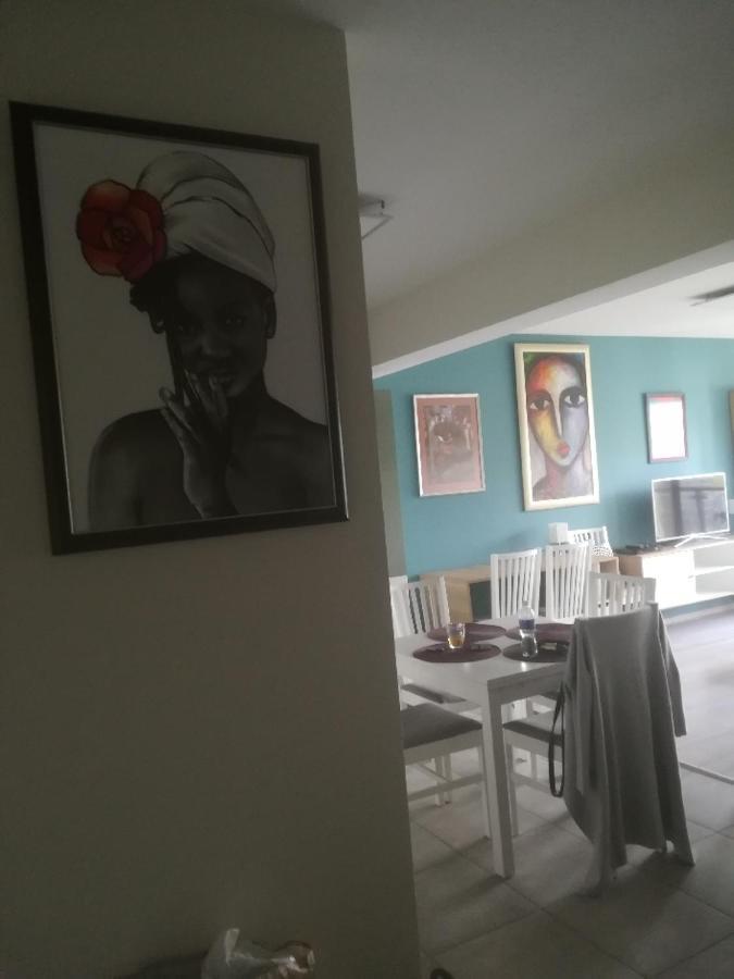 Max Apartment